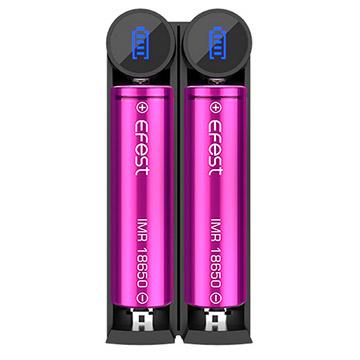 Le Efest Slim K2 charge deux accumulateurs simultanément