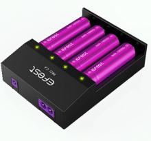 Chargeur d'accumulateur Efest Pro C4 pour cigarette électronique